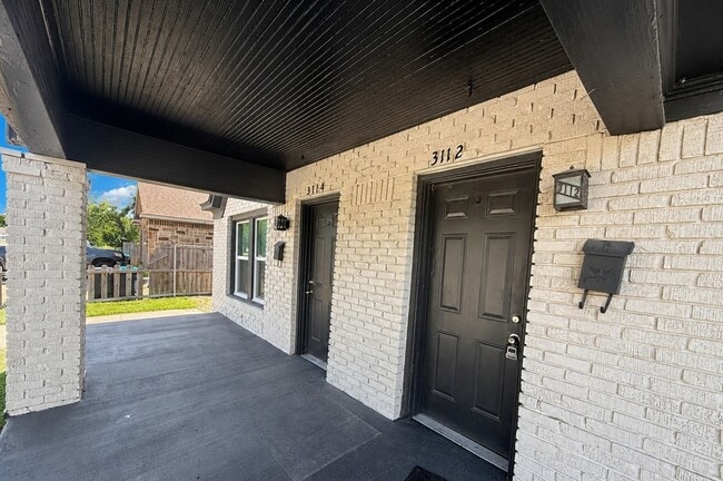 Building Photo - 3112 Frazier Ave