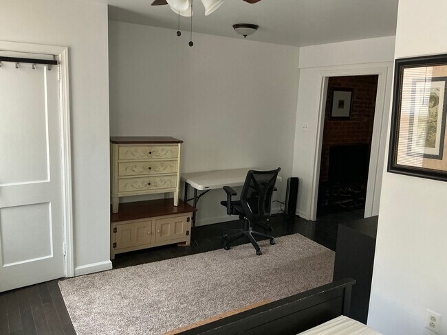 Foto del edificio - 1022 Pine St