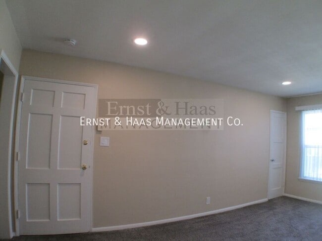 Building Photo - 4531 N Banner Dr