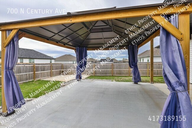 Building Photo - 700 N Century Ave