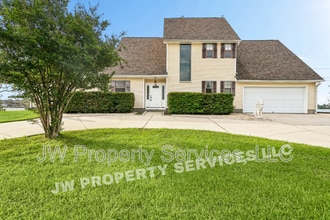 Building Photo - 277 Moonraker Dr