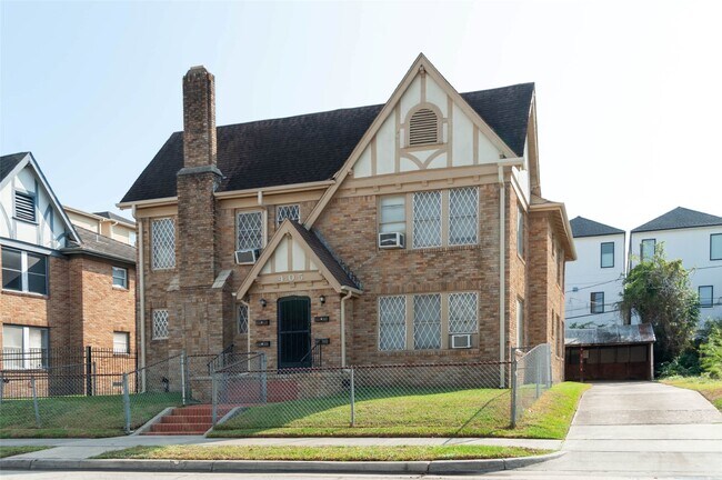 Foto del edificio - 405 W Clay St