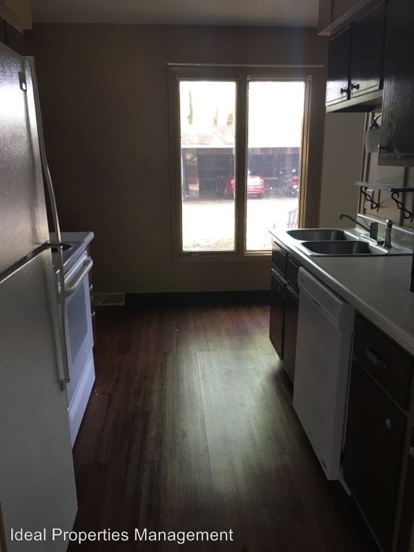 Foto del edificio - 2206 Lexington Dr