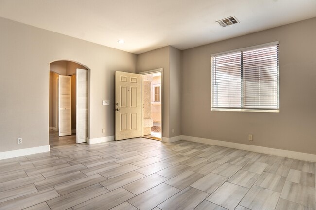 Building Photo - 1066 Wild Fern Ct
