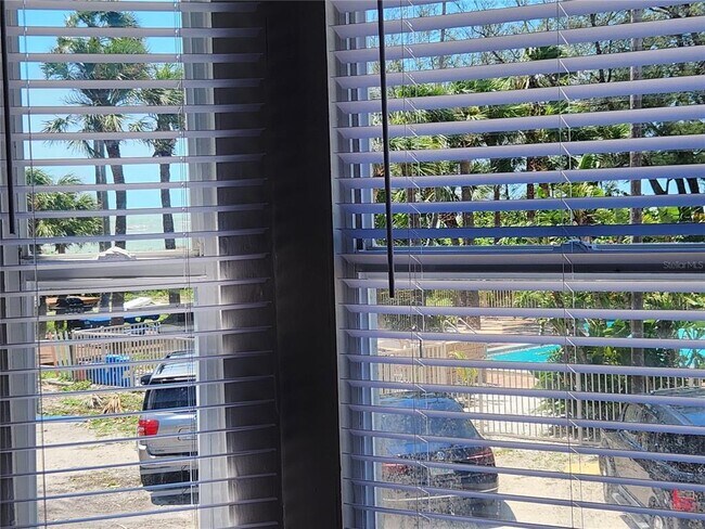 Foto del edificio - 12625 Sunshine Ln