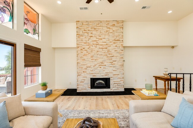Building Photo - 411 Sailfish