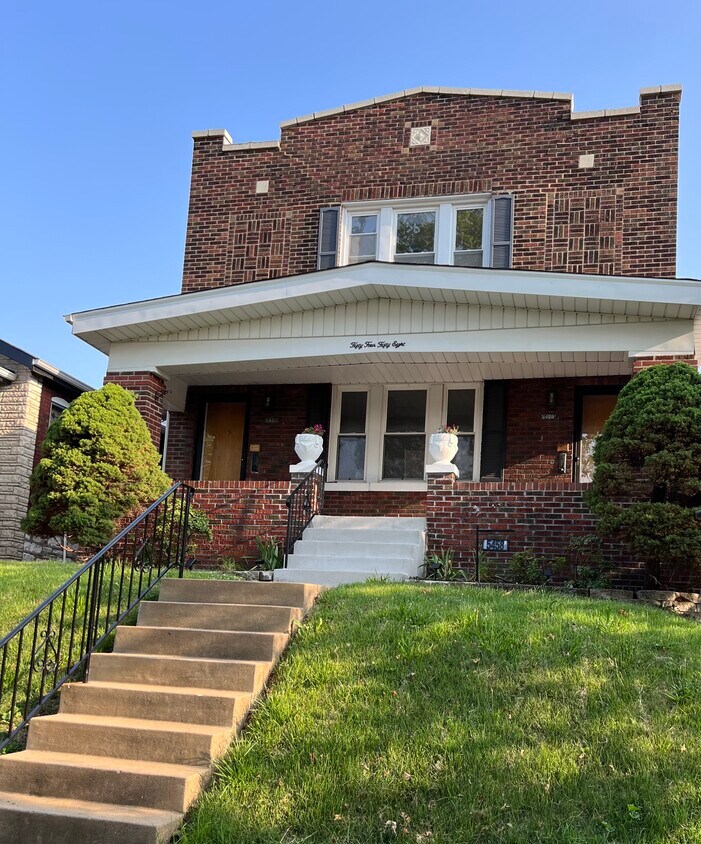 Foto principal - 5458 Finkman St