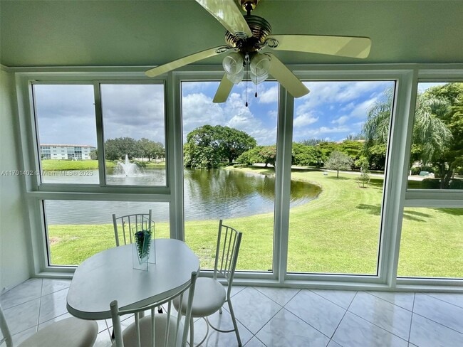 Building Photo - 4301 Martinique Cir