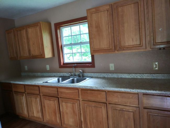 Building Photo - 4558 Knoxville Hwy