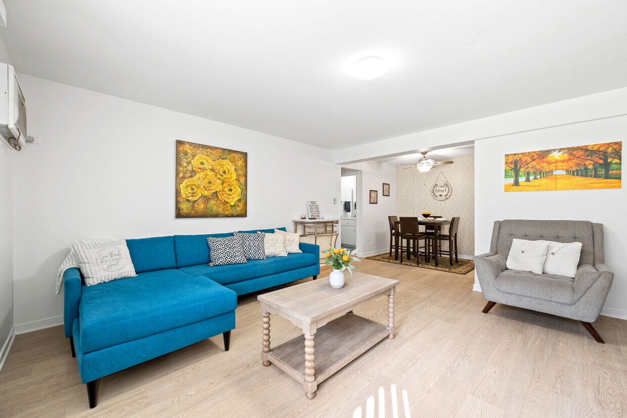 Foto principal - 5117 N East River Rd