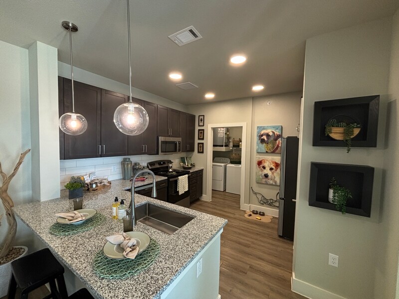 Foto principal - 425 El Rio St