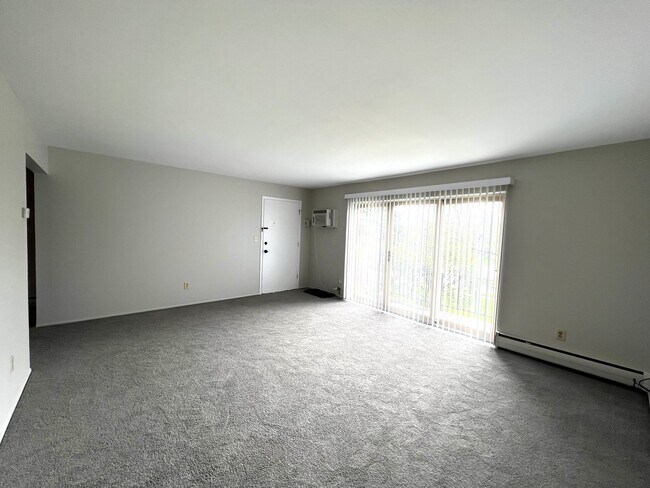 Foto del edificio - 2859 E Maple Rd