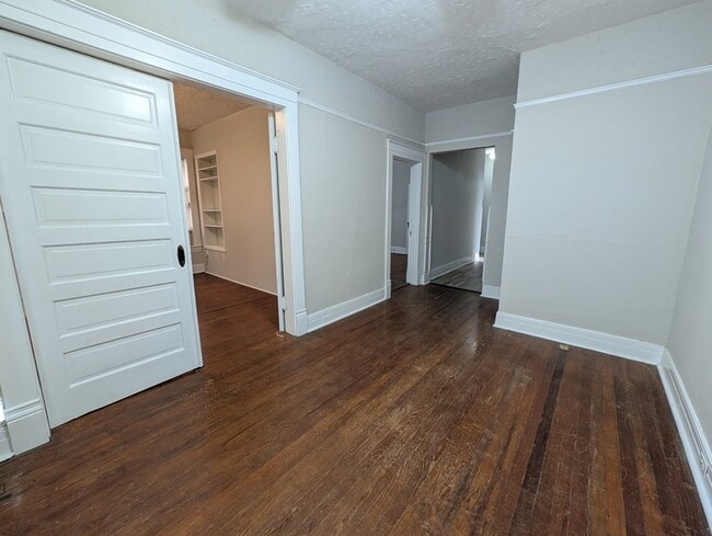 218 Warwick, Unit A - 218 Warwick, Unit A Apartment