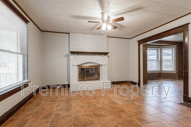 Foto del edificio - 108 S Hardy Ave