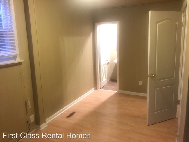 Building Photo - 3 br, 1.5 bath House - 713 Fillmore St