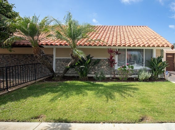 Building Photo - 1903 Alsuna Ln