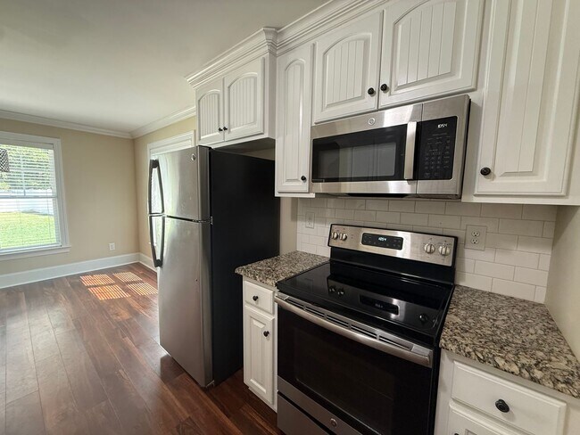 Foto del edificio - 3606 Ashford Dr NW