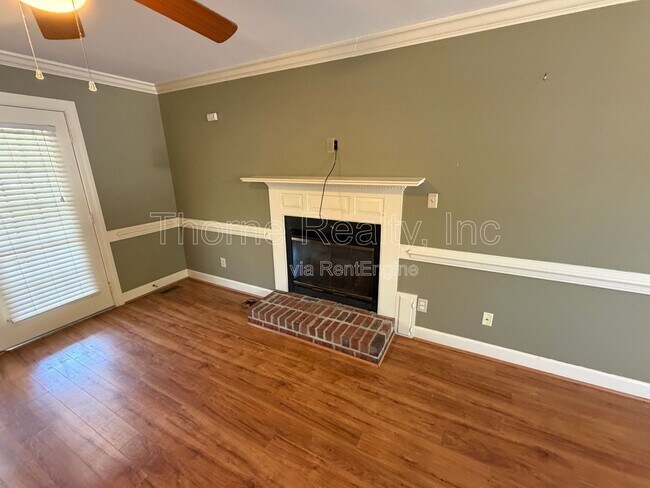 Foto del edificio - 300 Windermere Cir