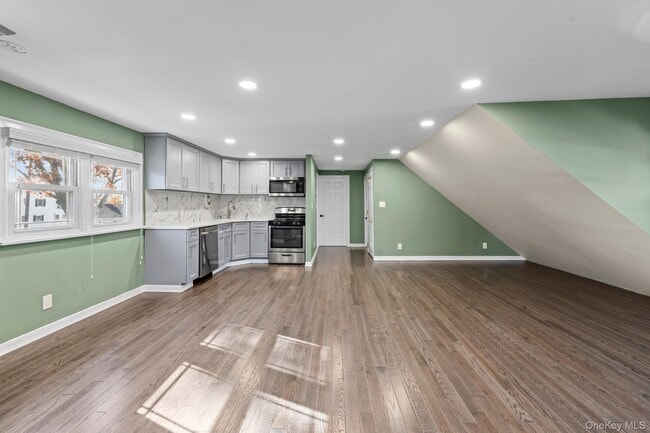 Foto del edificio - 205 E John St