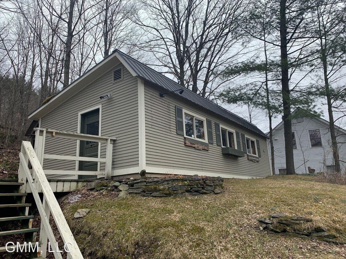 109 S Main St, Stowe, VT 05672 Room for Rent in Stowe, VT