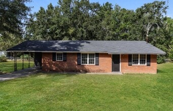 Building Photo - 2451 Juniper Dr