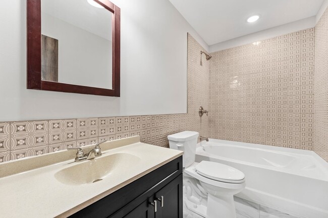Foto del edificio - 6122 Walnut St