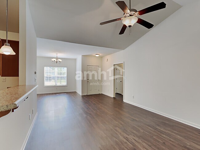 Foto del edificio - 2316 King Malcolm Ln