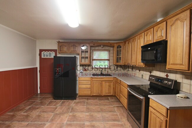 Building Photo - 2 Bedroom 1 Bath Single Family Home in Lindale ISD!