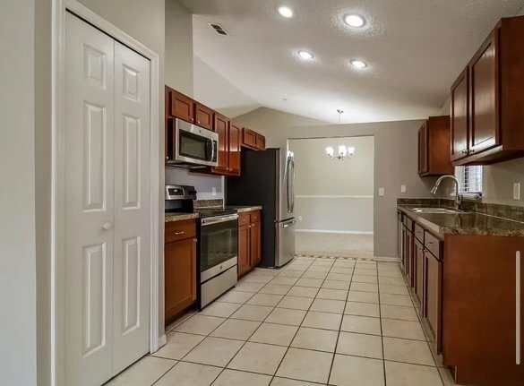 Foto del edificio - 9619 Bandelier Dr