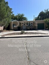 Building Photo - 3500 Calle Del Sol NE