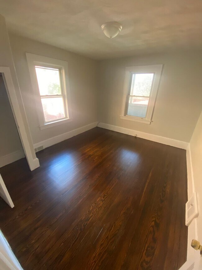 Foto del edificio - 1423 Burrell St NW