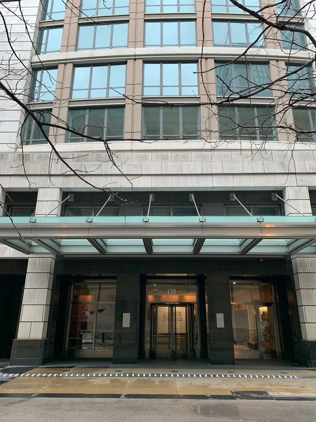 Foto del edificio - 130 N Garland Ct