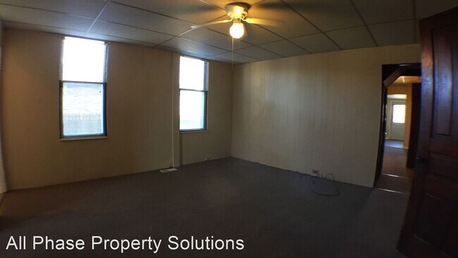 Building Photo - 1302-1304 N 10th St