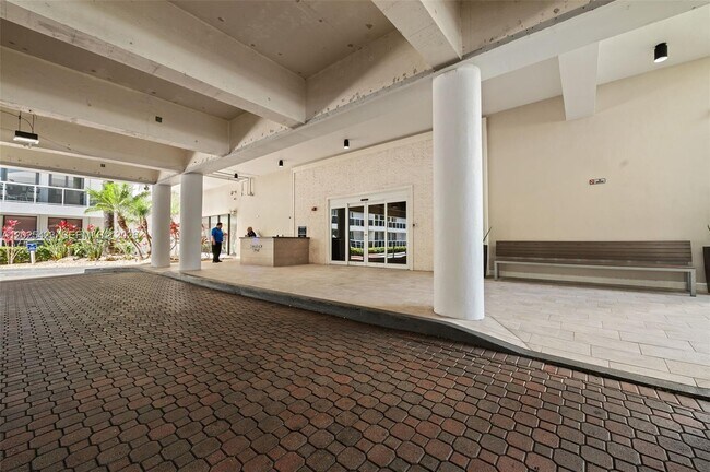 Foto del edificio - 20505 E Country Club Dr