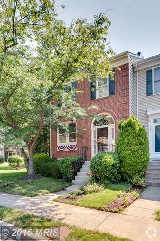 Eton Square Student Apartments for Rent Alexandria, VA 4 Rentals