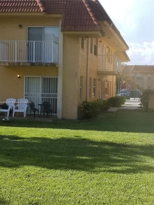 Photo - 7121 SW 129th Ave Apartment