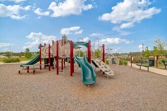 Building Photo - 15671 Honey Cv Dr