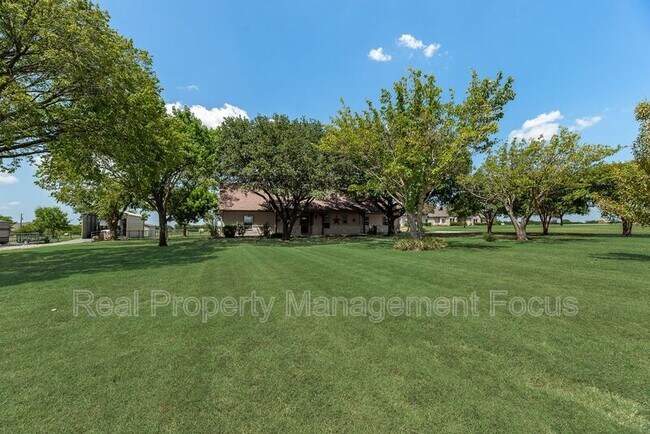 Foto del edificio - 1255 Vineyard Rd