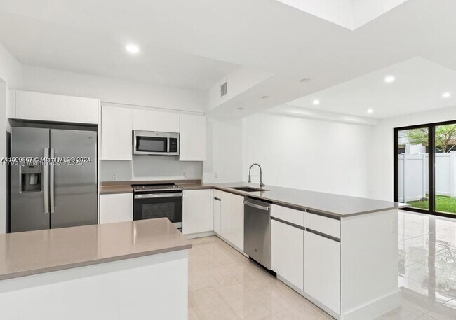 Foto del edificio - 4120 Oak