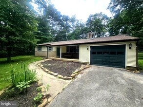 Building Photo - 103 Brandywine Dr
