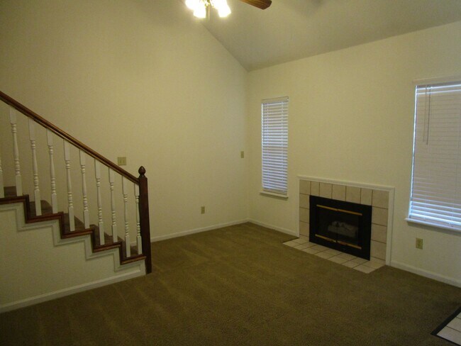 Building Photo - 4302-4304 Cheryl Ct.