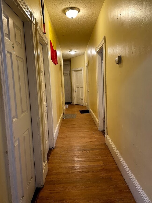 *Las imágenes son muestras representativas de la unidad anunciada. En algunos casos, las unidades reales que visita... - 36 Cherokee St