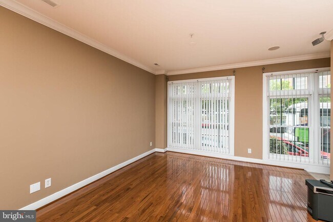 Foto del edificio - 921 S Caroline St