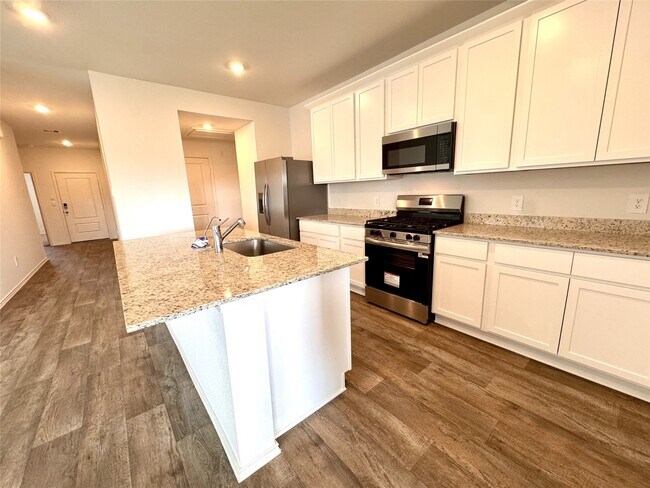 Foto del edificio - 30407 Carter Cv