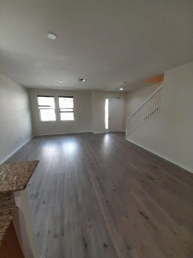 Building Photo - 3242 S Caroline Dr