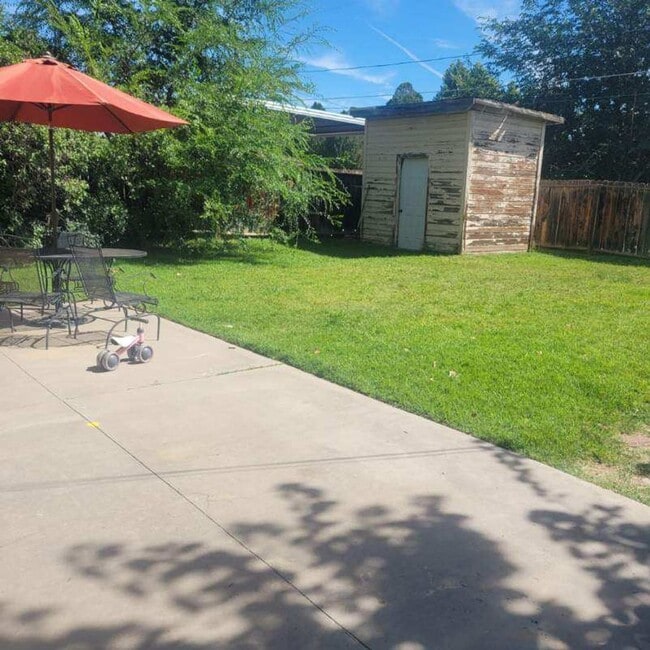 Building Photo - 2 Bed, 1 Bath Basement Apartment Near CMU!!!!