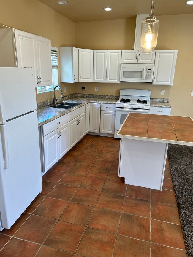 146 S Alpine St, Arroyo Grande, CA 93420 House Rental in Arroyo