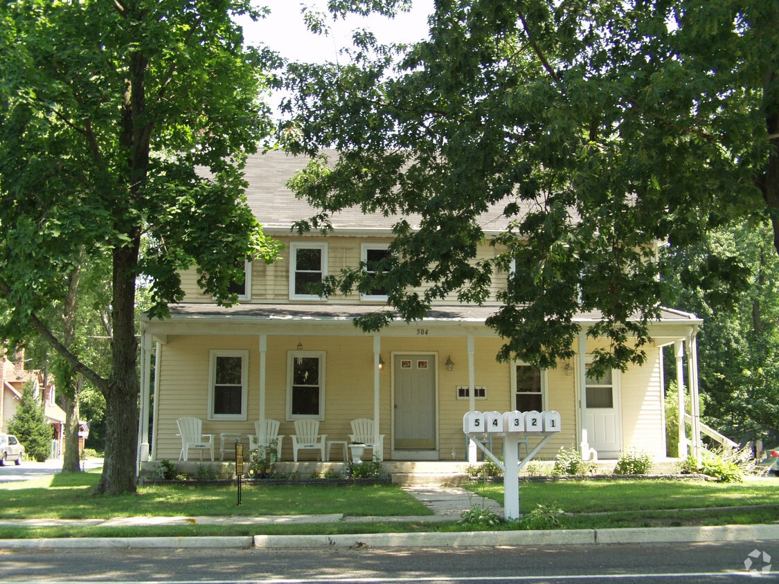 504 Main St, Lumberton, NJ 08048 Apartments in Lumberton, NJ