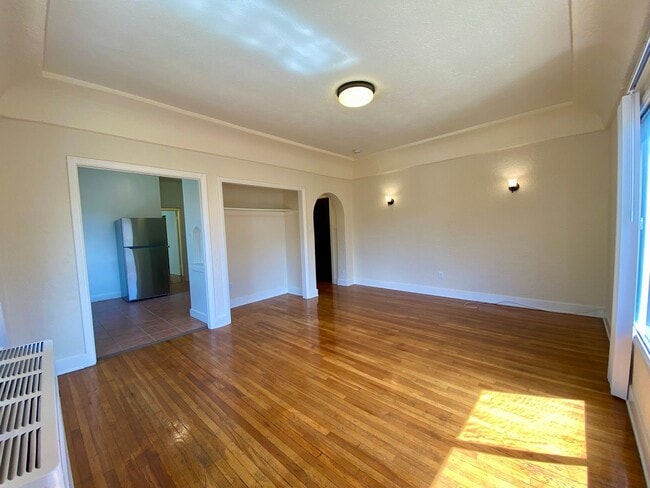 Photo - 351 N Ogden Dr (Los Angeles, CA) Apartment