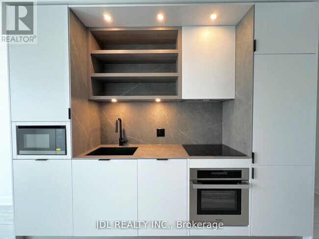 Photo du bâtiment - 55 Charles St E